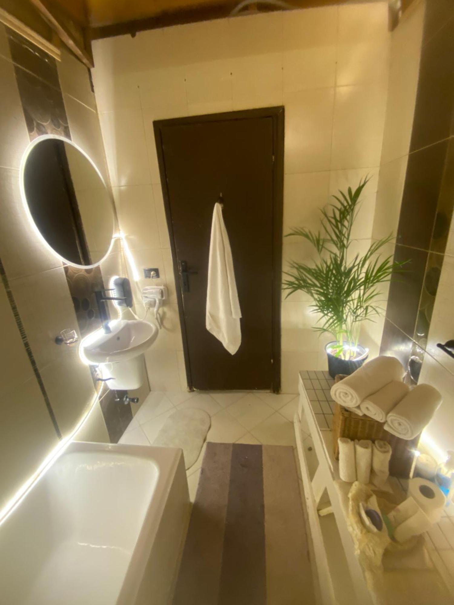 Airport Rooftop Club Luxurious Rooms And Studios Kairo Eksteriør bilde